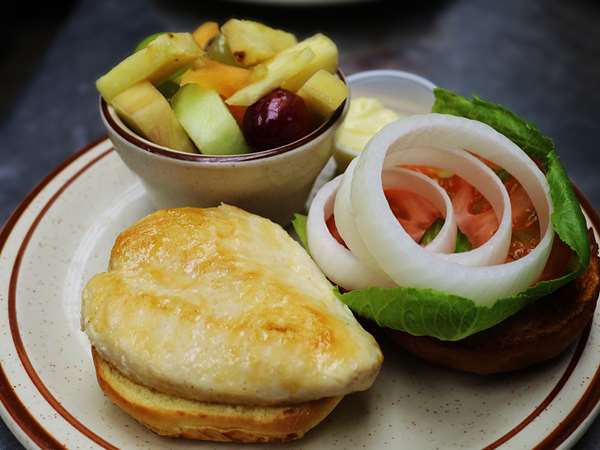 Grilled Chicken and Fruit Cup