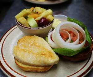 Grilled Chicken and Fruit Cup